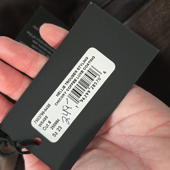 Paige - Picture 3 of 9